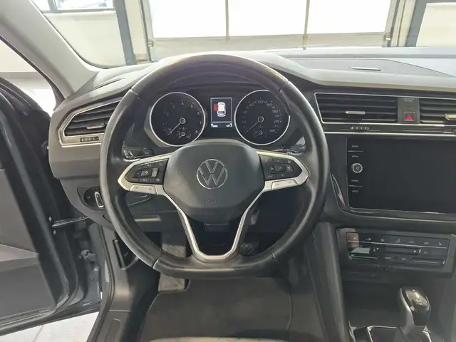 Volkswagen Tiguan view 10