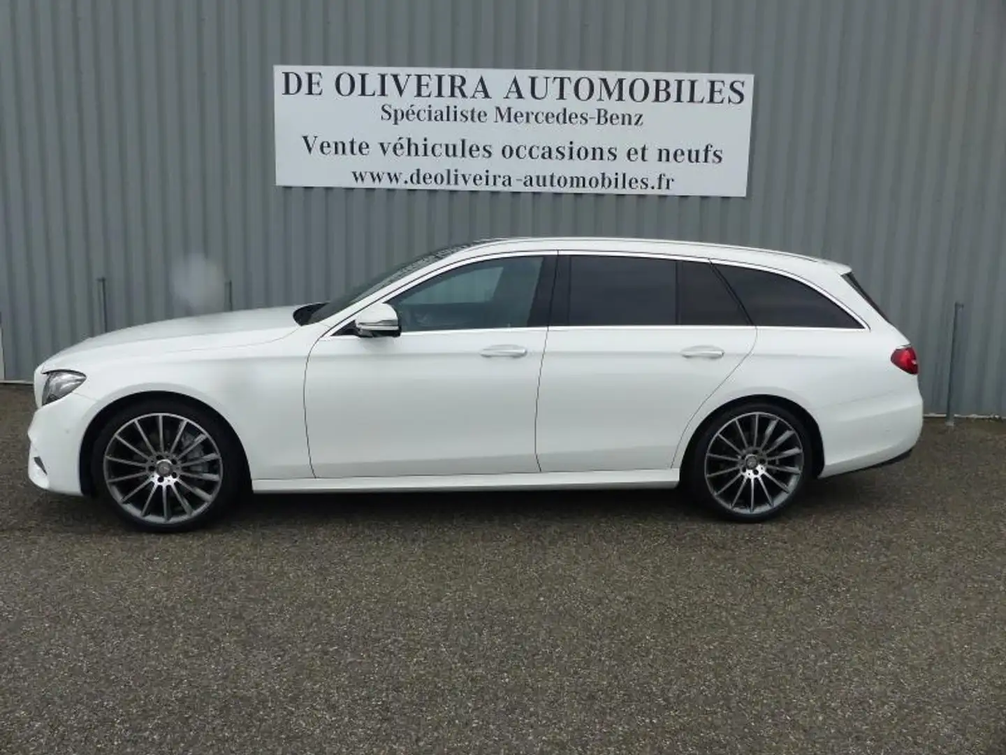 Mercedes-Benz E 220 220 d 194ch Sportline 9G-Tronic Wit - 2