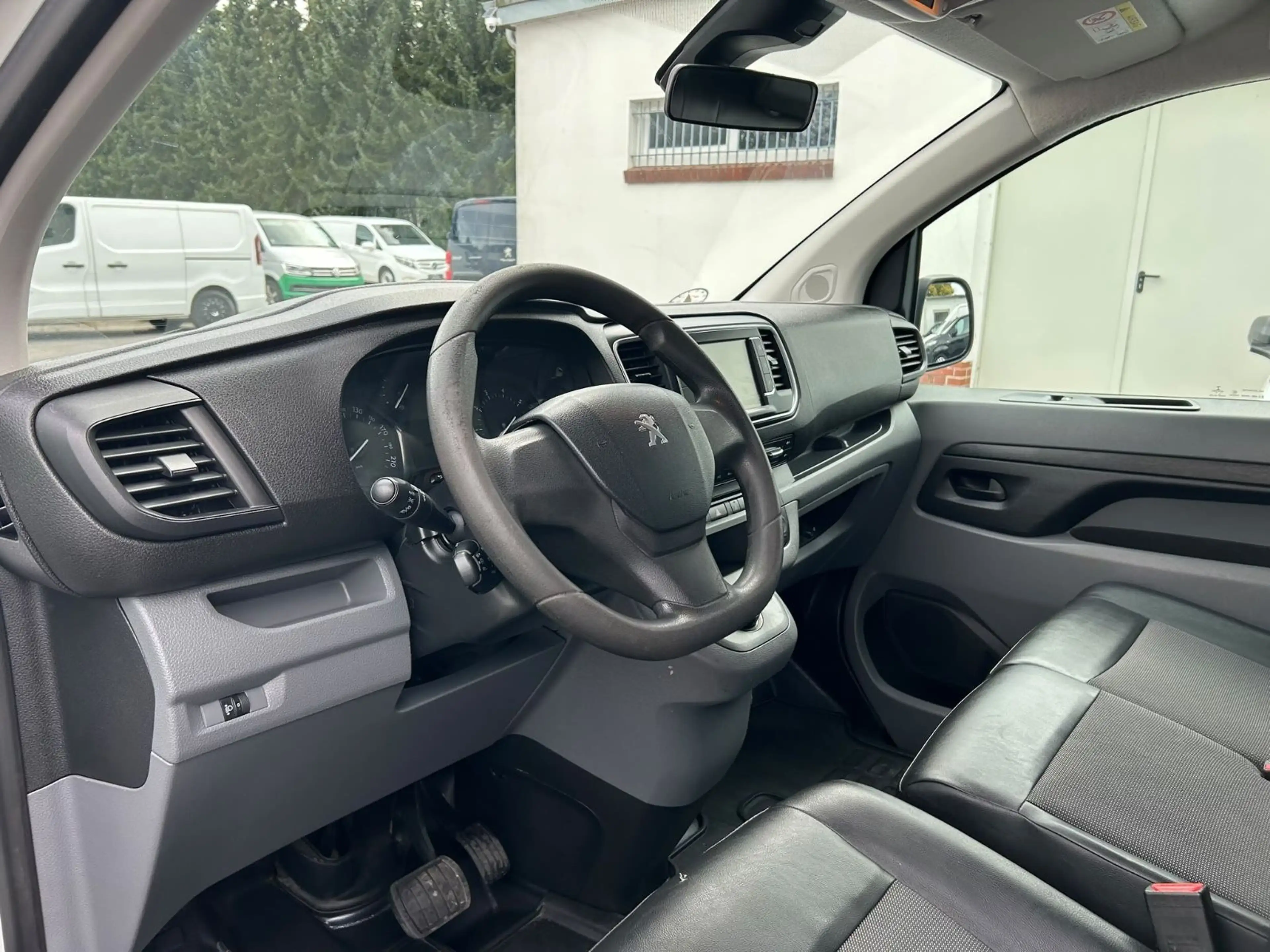 Peugeot Expert Kasten Premium L3 — photo 12