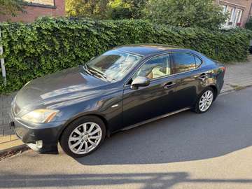IS 250 2.5i V6 Business
