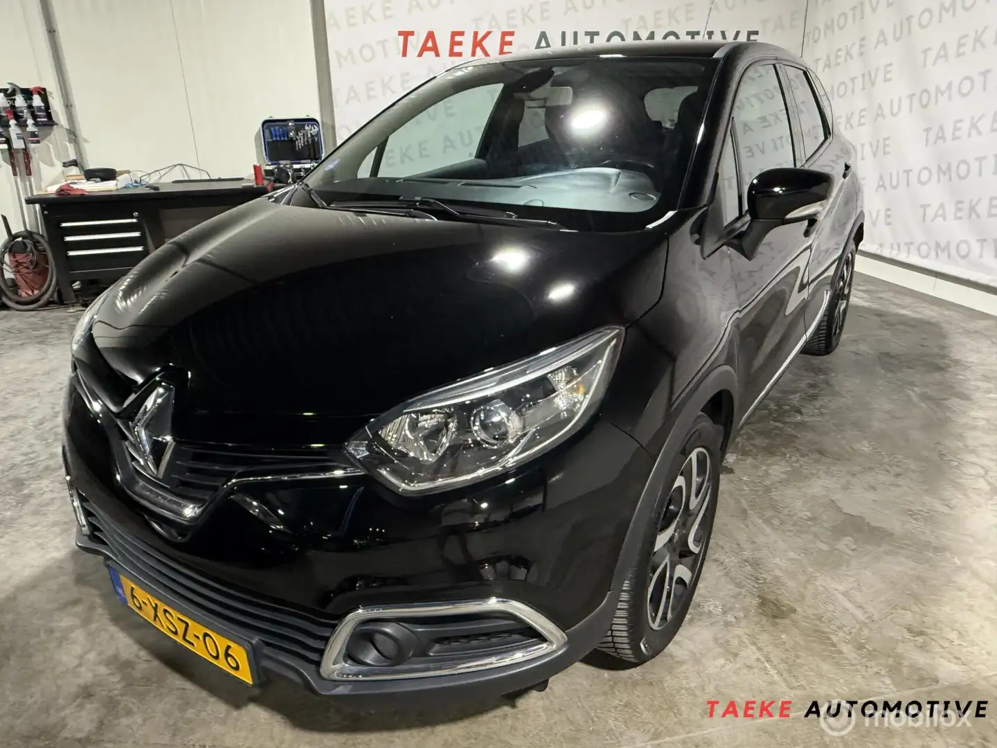 Renault Captur 0.9 TCe Dynamique Clima/Cruise/Navi/Camera Zwart - 1
