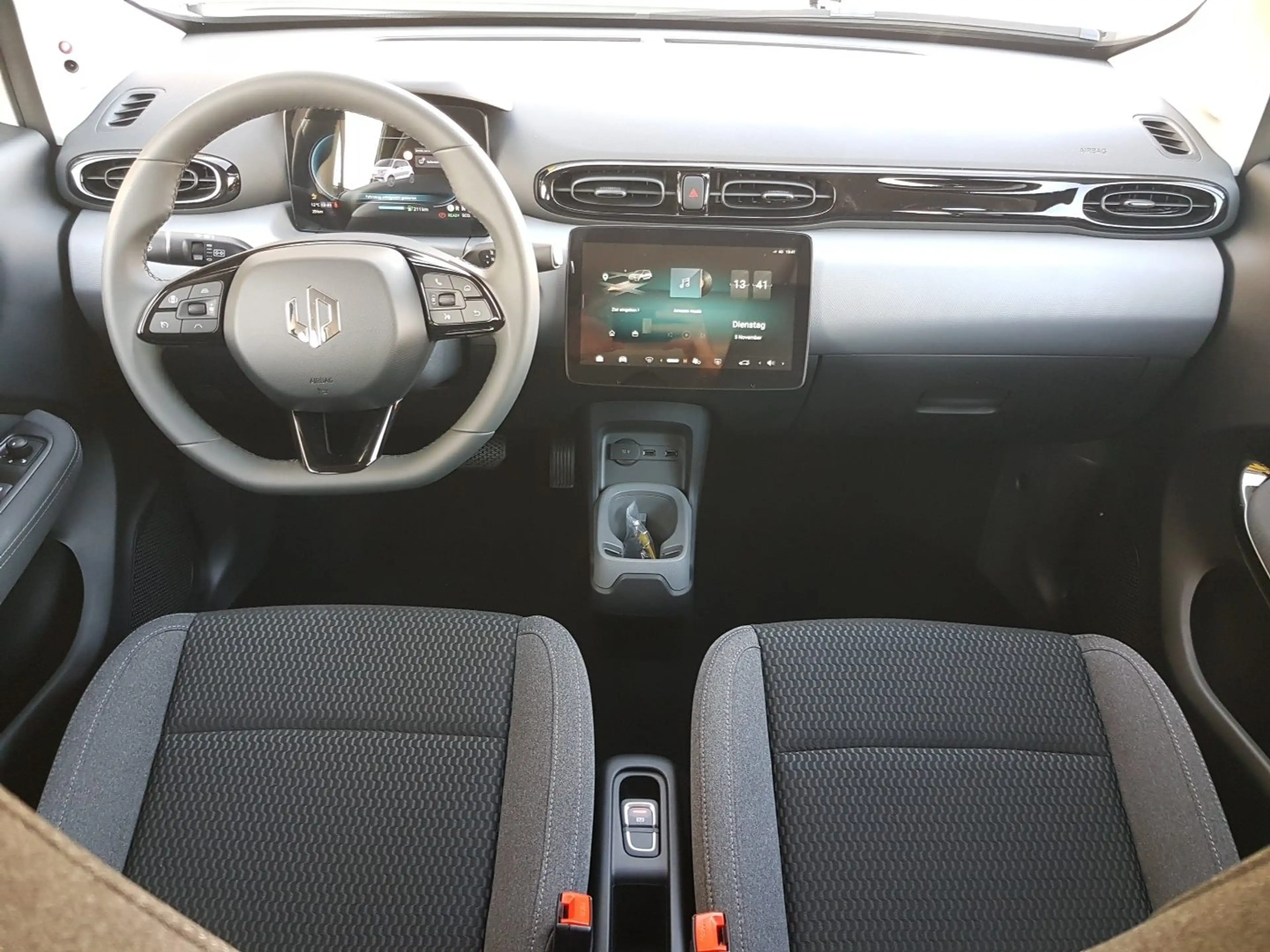 Leapmotor T03 BEV *LED*ACC*PANO*NAVI*DAB*PDC*KAM* — photo 9