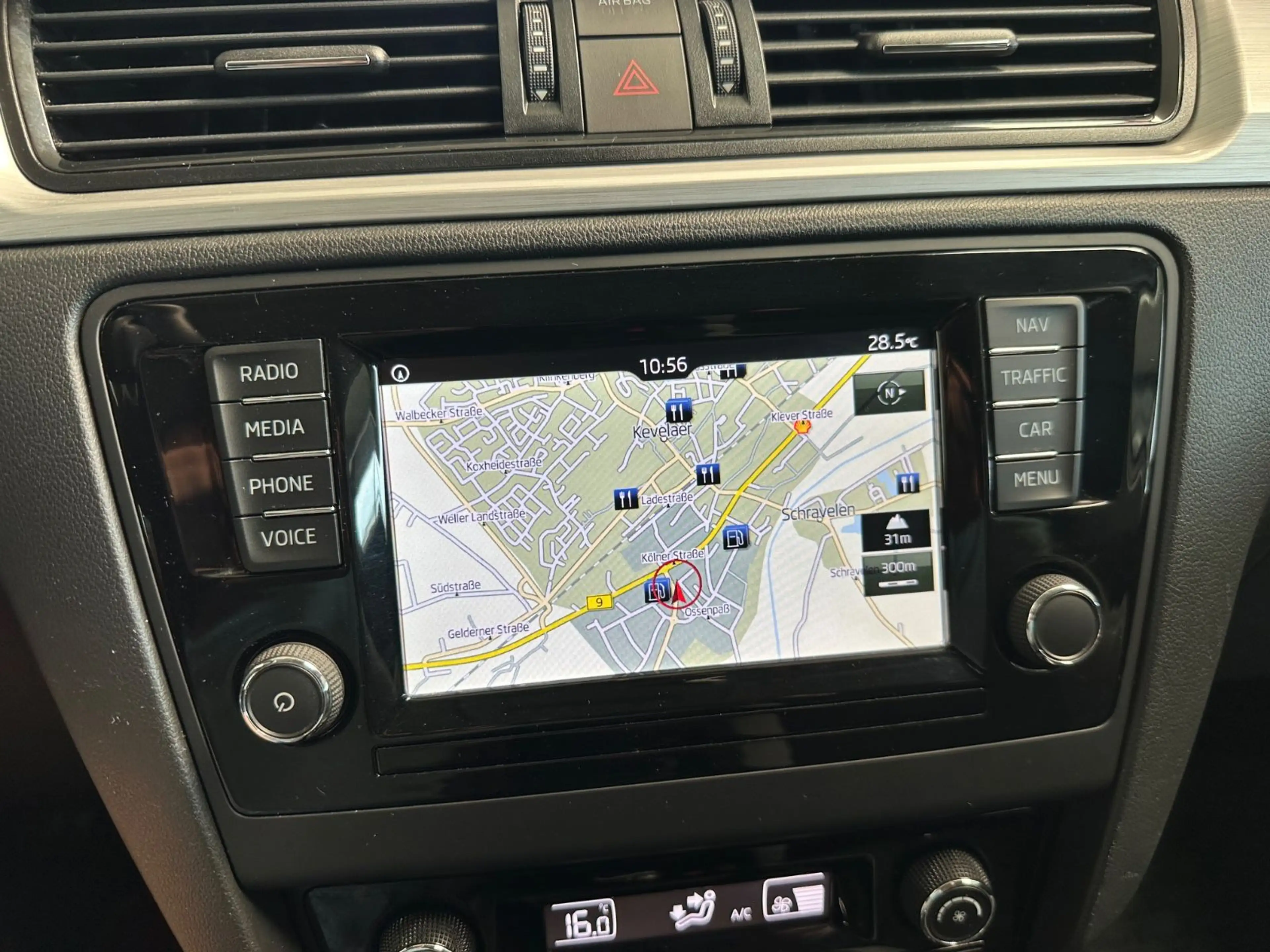 Skoda Rapid/Spaceback Spaceback Ambition,NAVI,SCHECKHEFT,TÜV NEU — photo 18