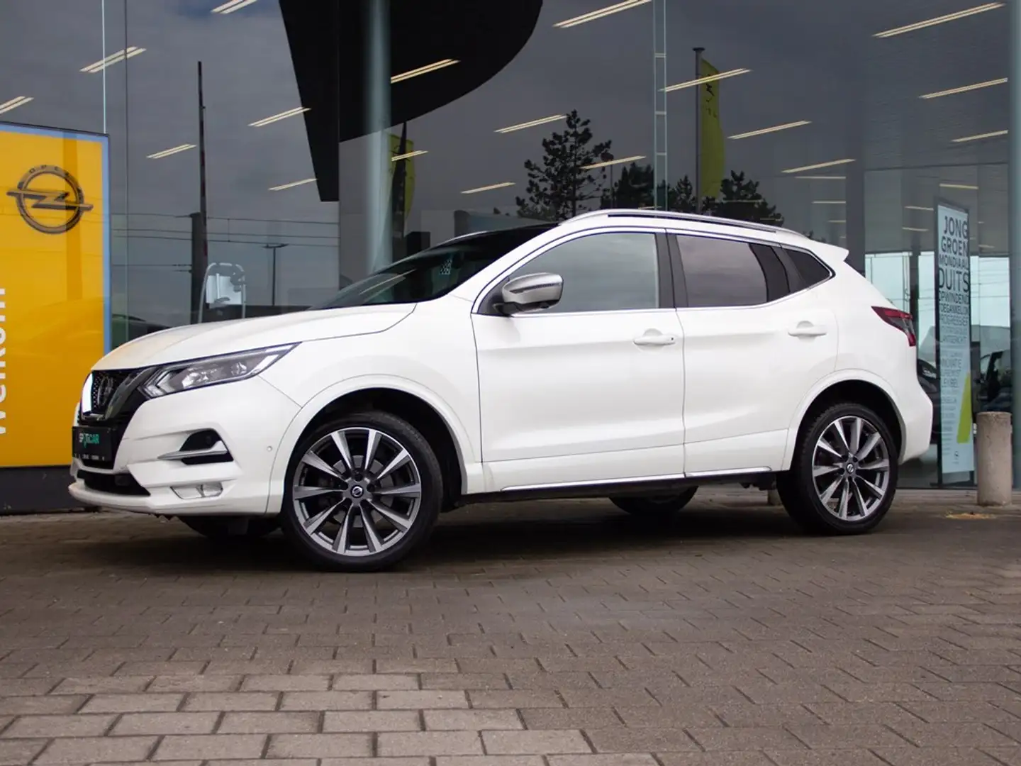 Nissan Qashqai 1.3 140PK |LEDER|360° CAMERA|GPS| Blanc - 2