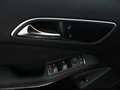 Mercedes-Benz GLA 180 Business Solution AMG | Cruise Control | AMG Line Zwart - thumbnail 5