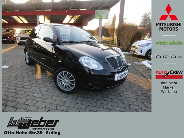 Lancia Ypsilon 1.4 16V Sport MomoDesign ALLWETTER RADIO KLIMA