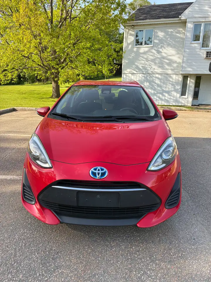 2019 Toyota Prius c