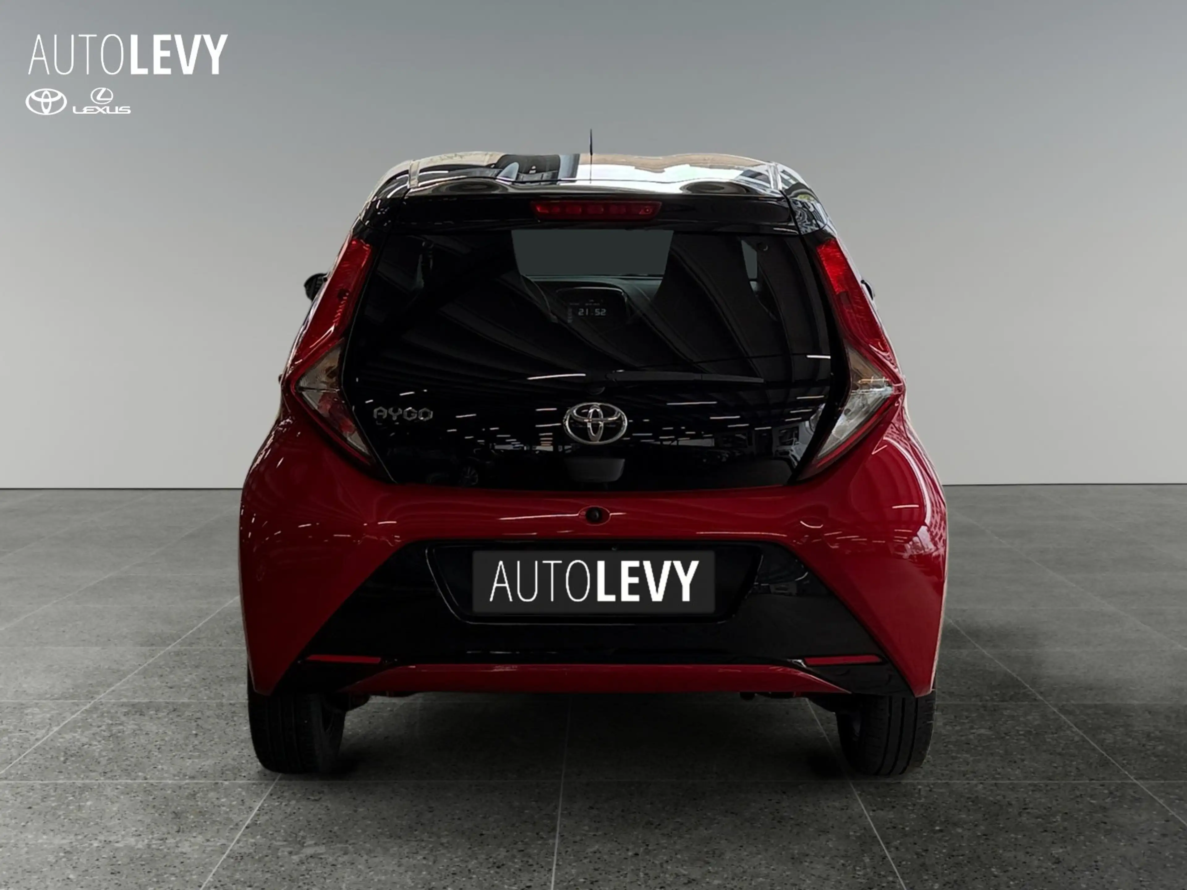 Toyota Aygo 1.0 Selection +Teilleder+Kamera+Alufelgen+ — photo 5