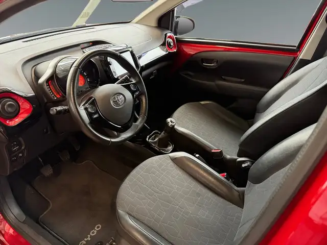 Toyota Aygo view 10