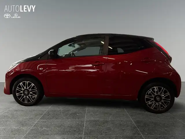 Toyota Aygo view 3