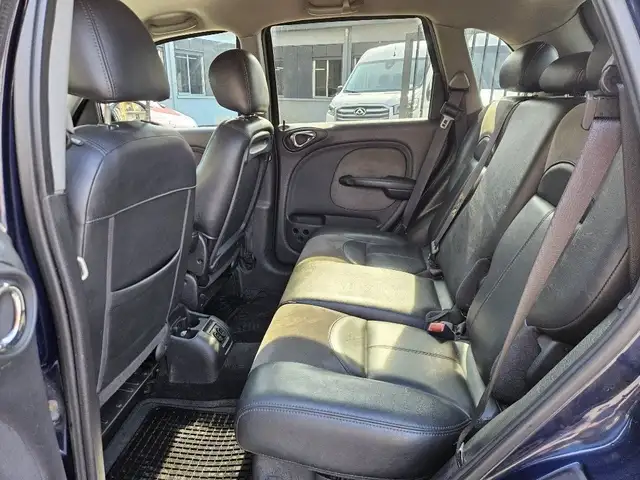Chrysler PT Cruiser view 11