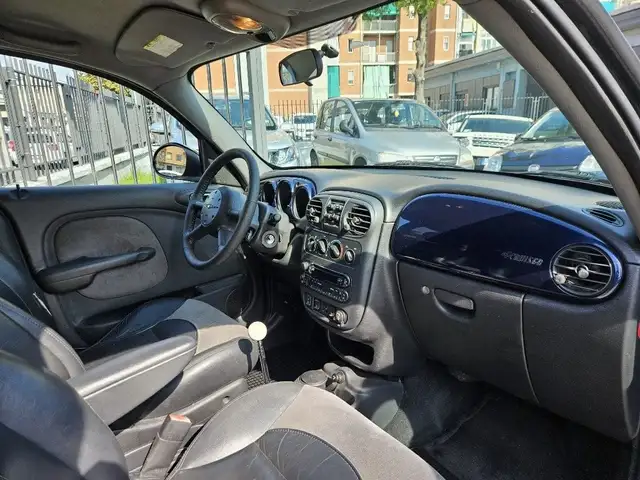 Chrysler PT Cruiser view 9