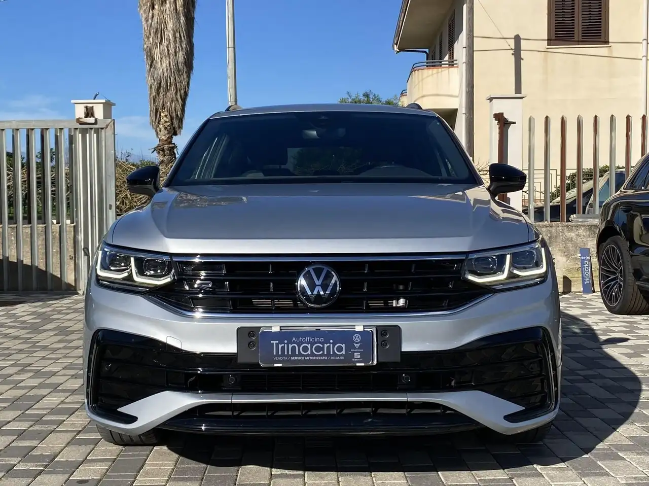 Volkswagen Tiguan R-Line 2.0 TDI 150CV DSG 3