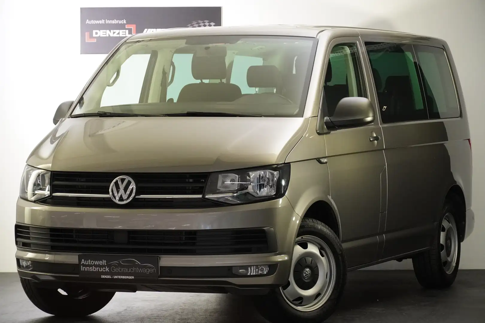 Volkswagen Sonstige Multivan Trendline 2,0 TDI BMT DSG Grau - 2