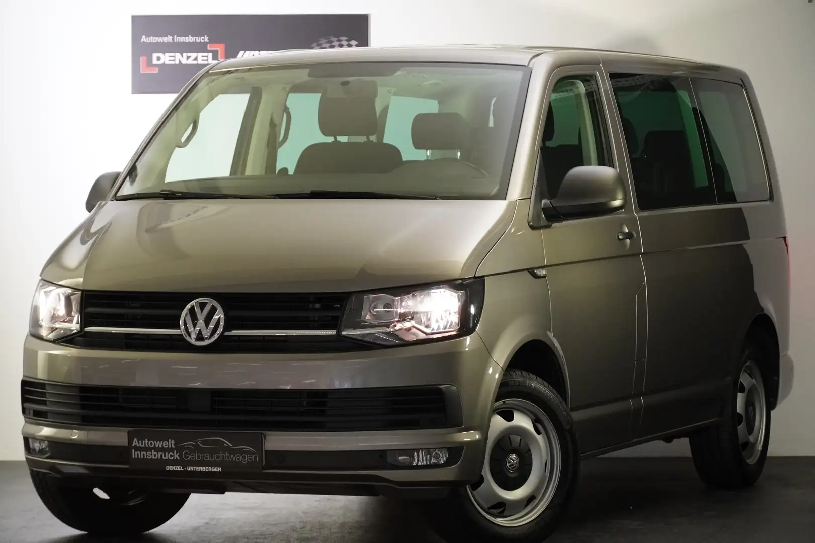 Volkswagen Sonstige Multivan Trendline 2,0 TDI BMT DSG Grau - 1