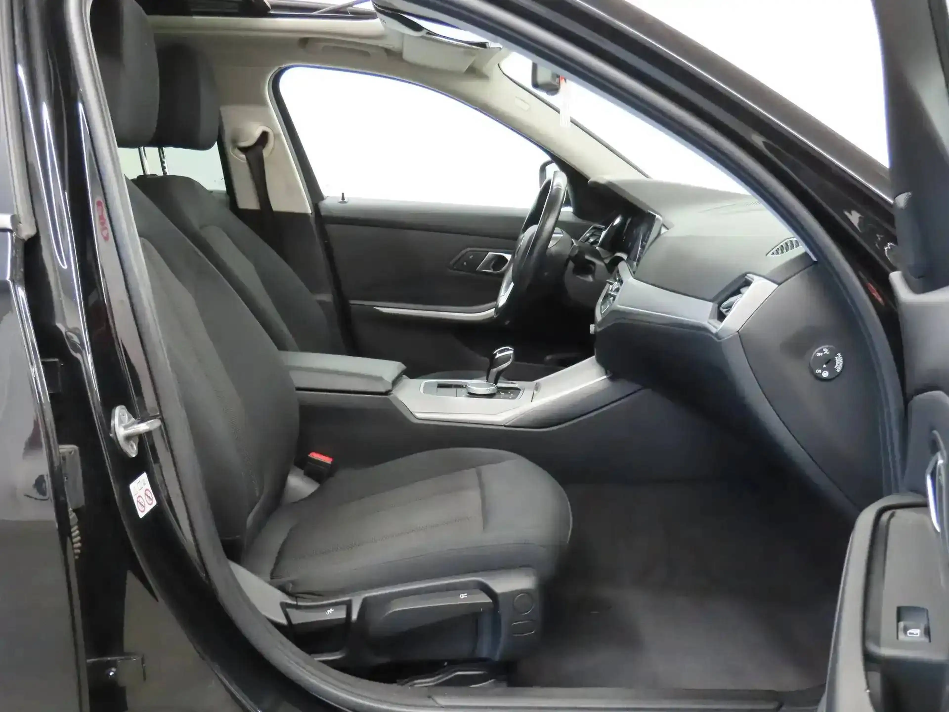 BMW 316 dA Touring G21 TOIT PANO-LED-NAVI-DIGITAL-PARKING — photo 5