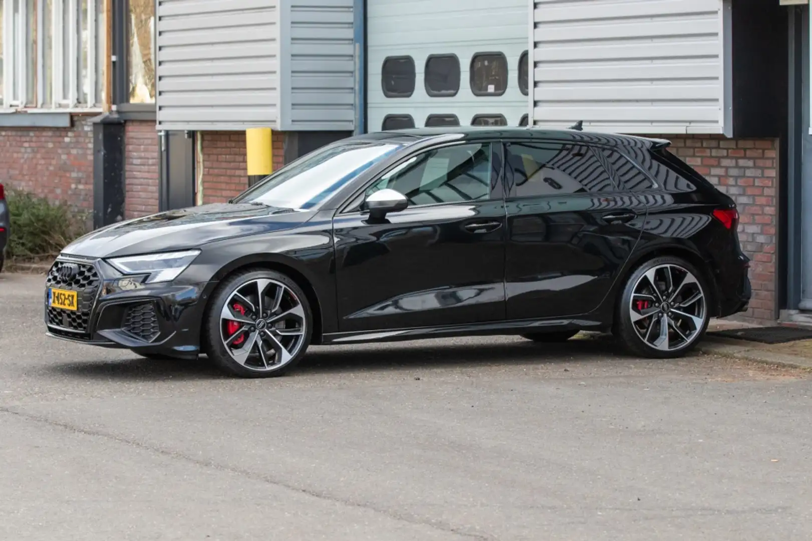 Audi S3 Sportback 2.0 TFSI S3 quattro Zwart - 2
