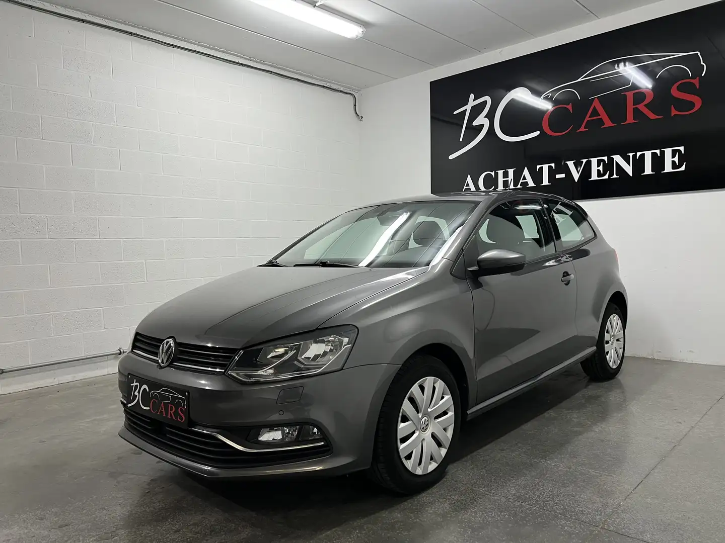 Volkswagen Polo 1.0i *GARANTIE*CLIM AUTO*TEL*FACELIFT*1ER MAIN* - 1