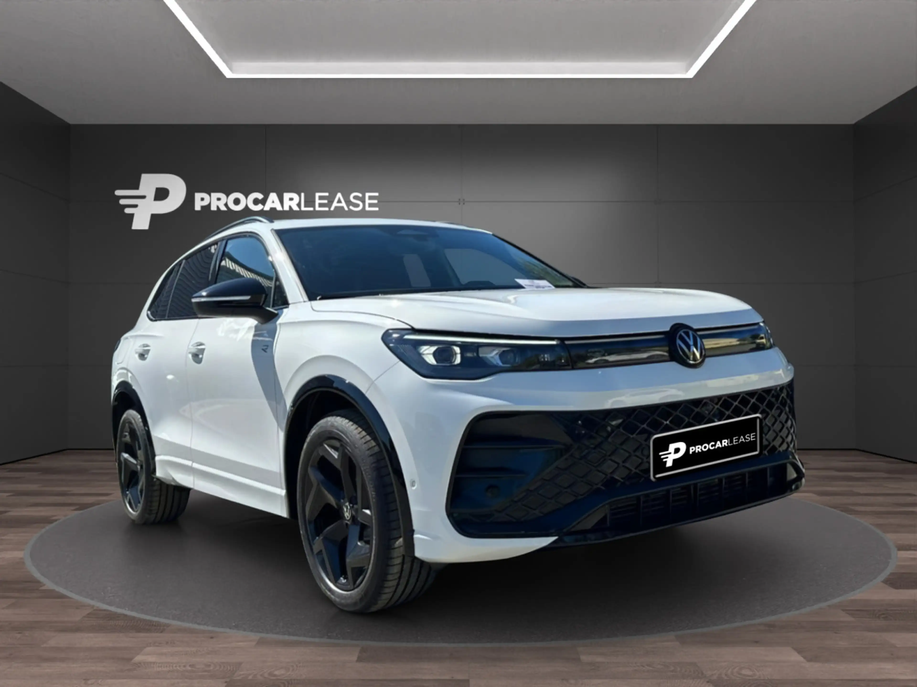 Volkswagen Tiguan Tiguan 2.0 TDI/DSG/4Motion R-Line/ AHK/Pano/360°/L