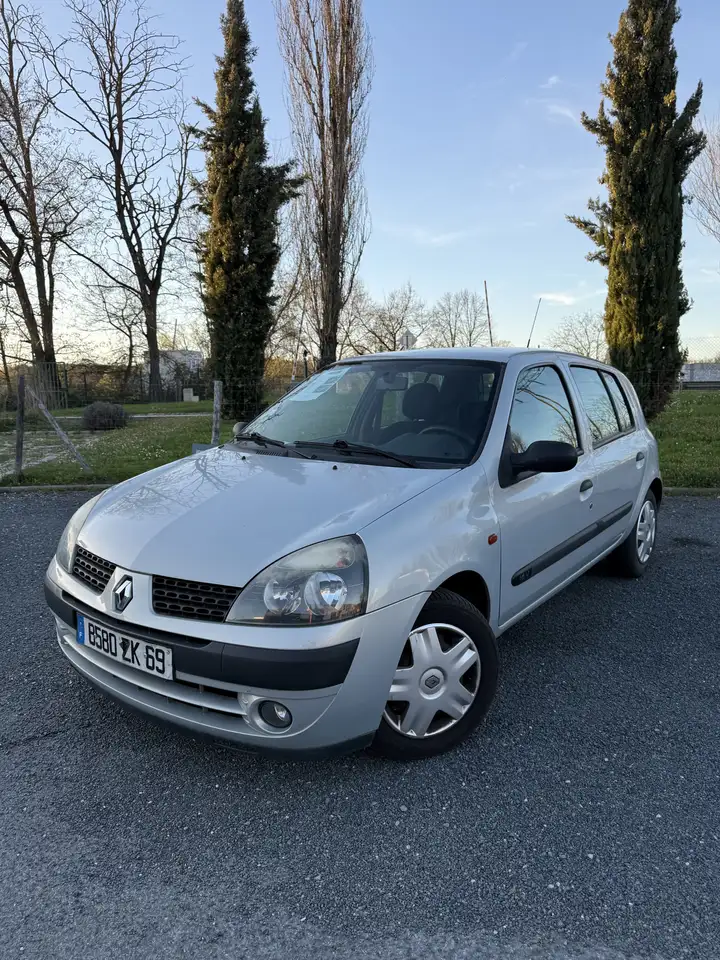 Renault Clio 1.2i 16V Authentique