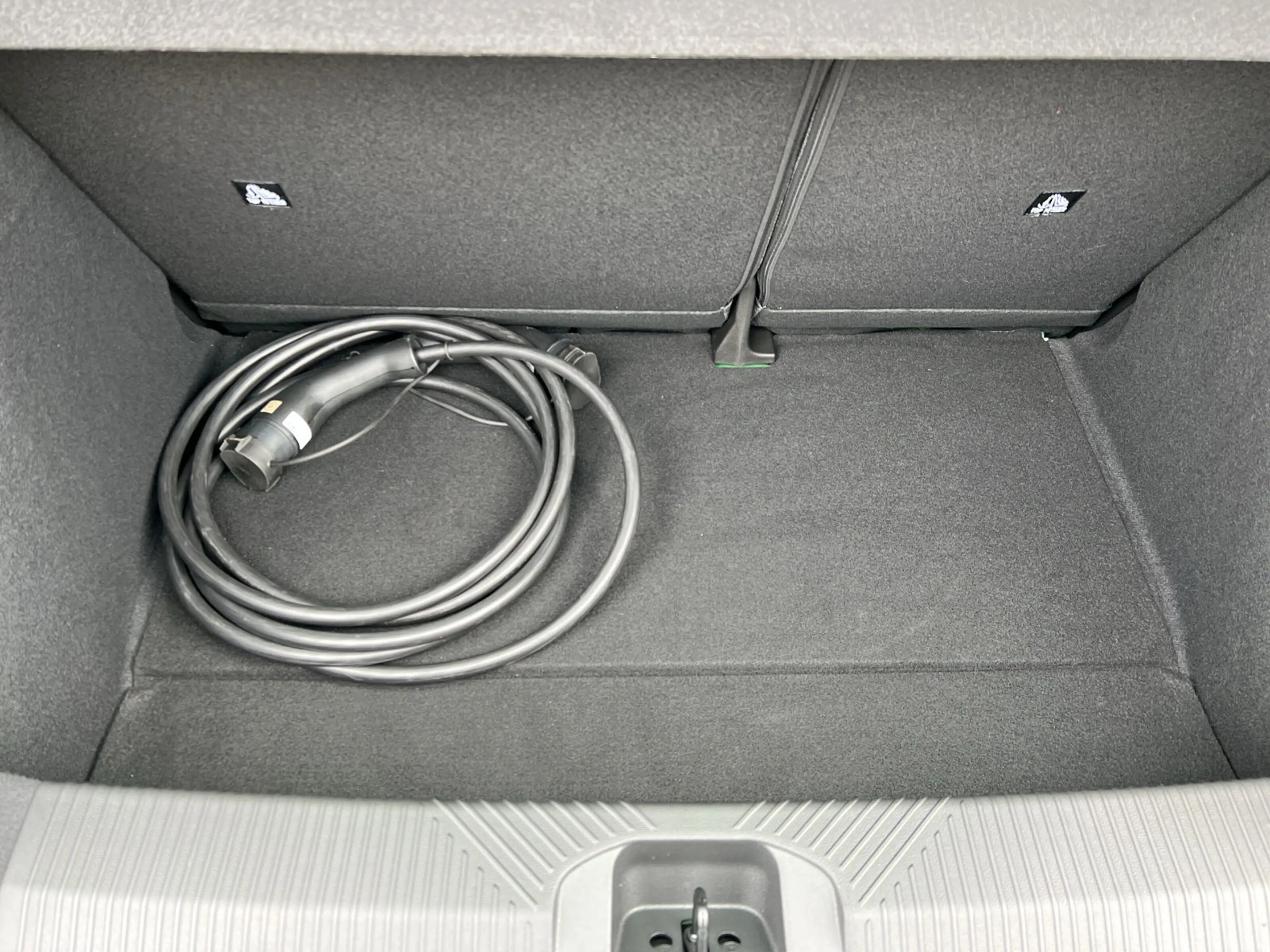 Renault R 5 Electric 120 Urban Range Evolution CCS+SHZ+LED — photo 12