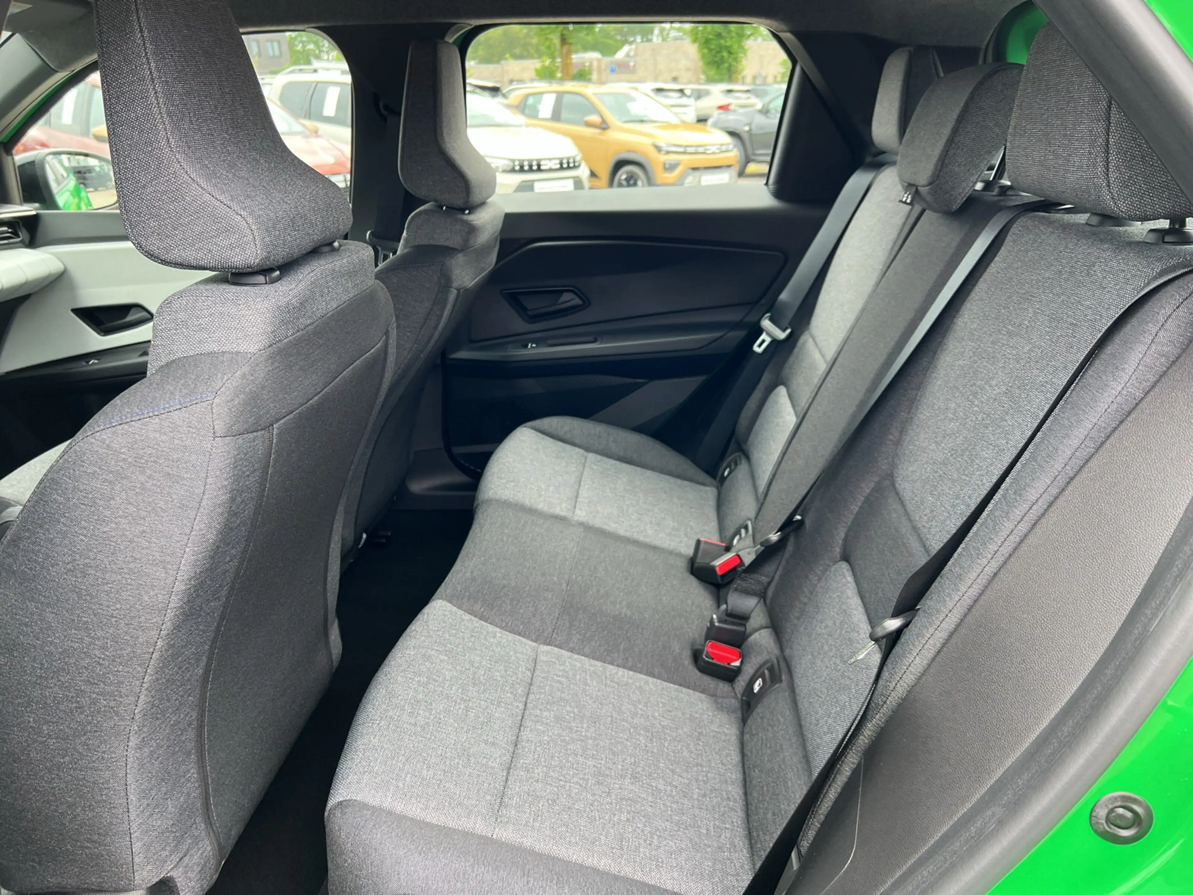 Renault R 5 Electric 120 Urban Range Evolution CCS+SHZ+LED — photo 6
