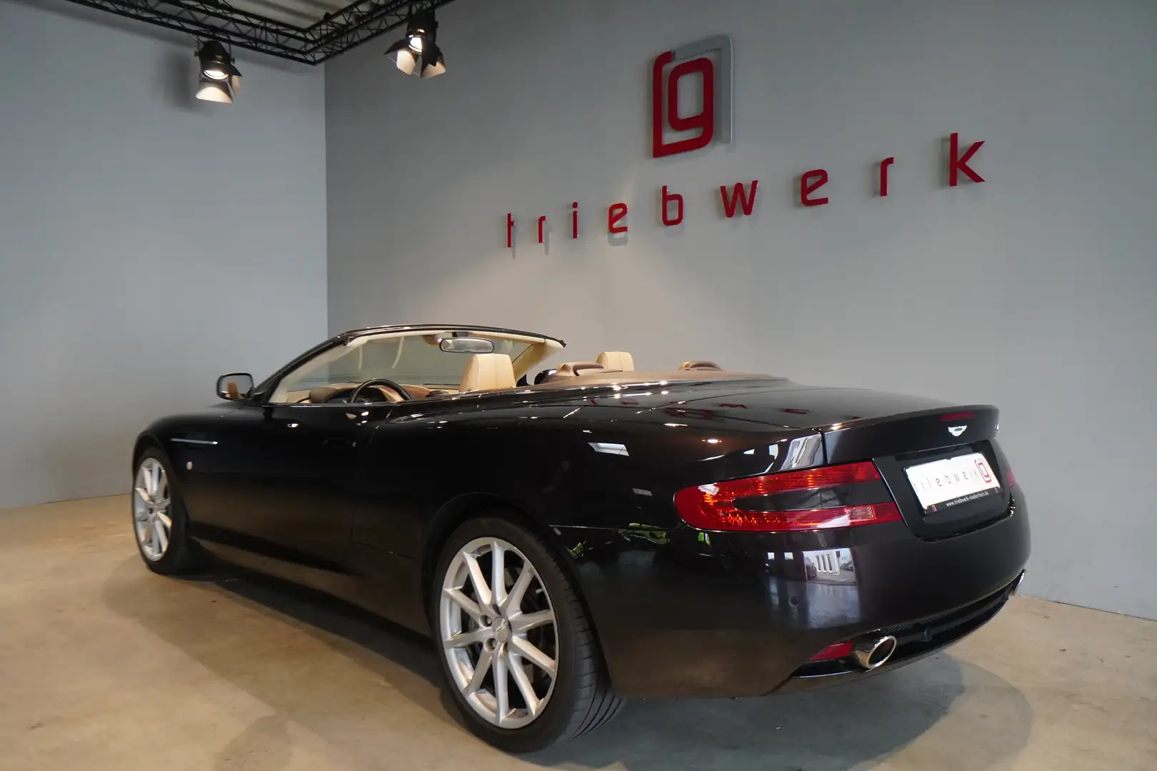 Aston Martin DB9 Volante Touchtronic V12-Facelift-476 Ps-Berwick- Brun - 2