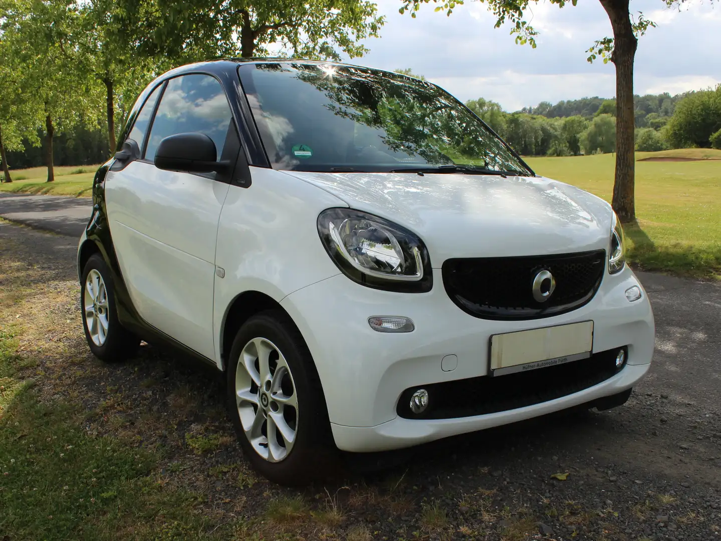 smart forTwo 66KW, Autom, Pano, Alu, Sitzheiz. uvm. Weiß - 2