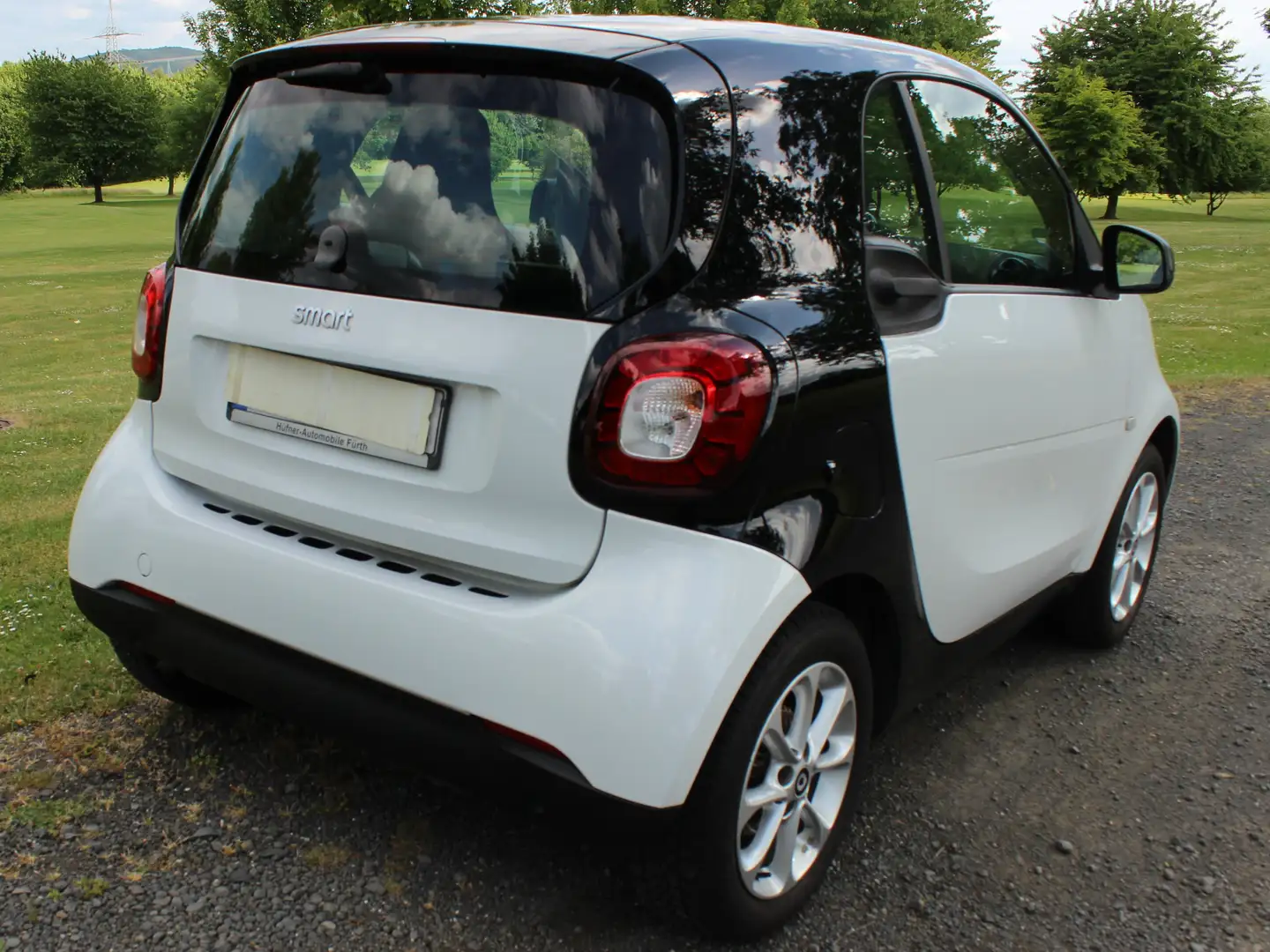 smart forTwo 66KW, Autom, Pano, Alu, Sitzheiz. uvm. Weiß - 1