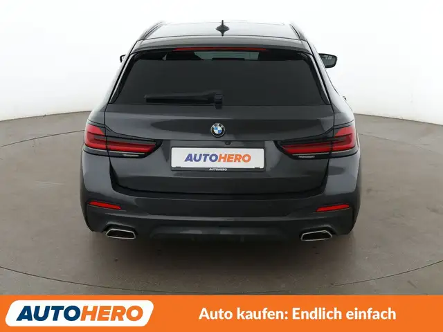 BMW 5 Series view 5