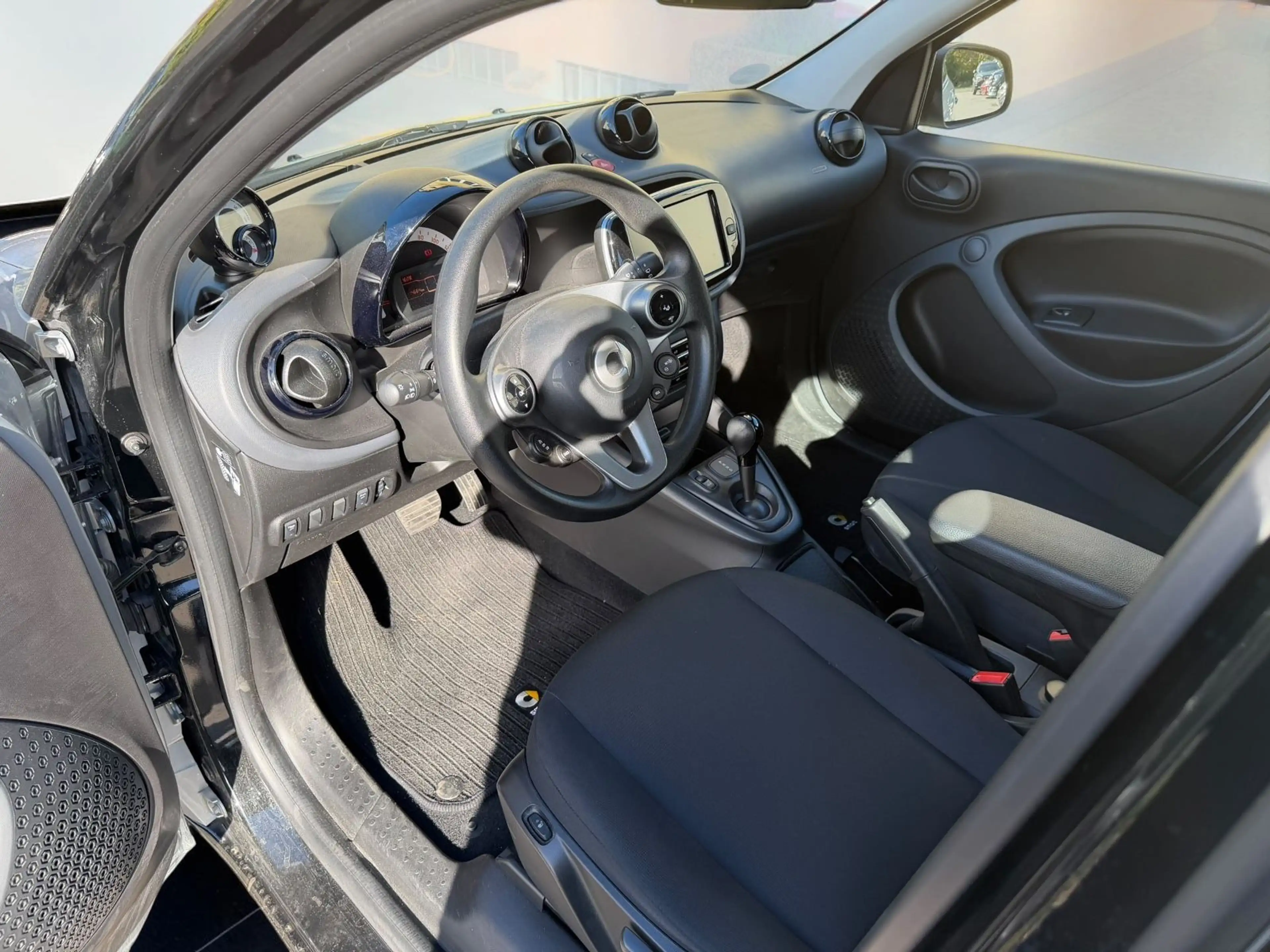 smart forFour forfour EQ |NAVI|PDC|SITZHEIZ| — photo 9
