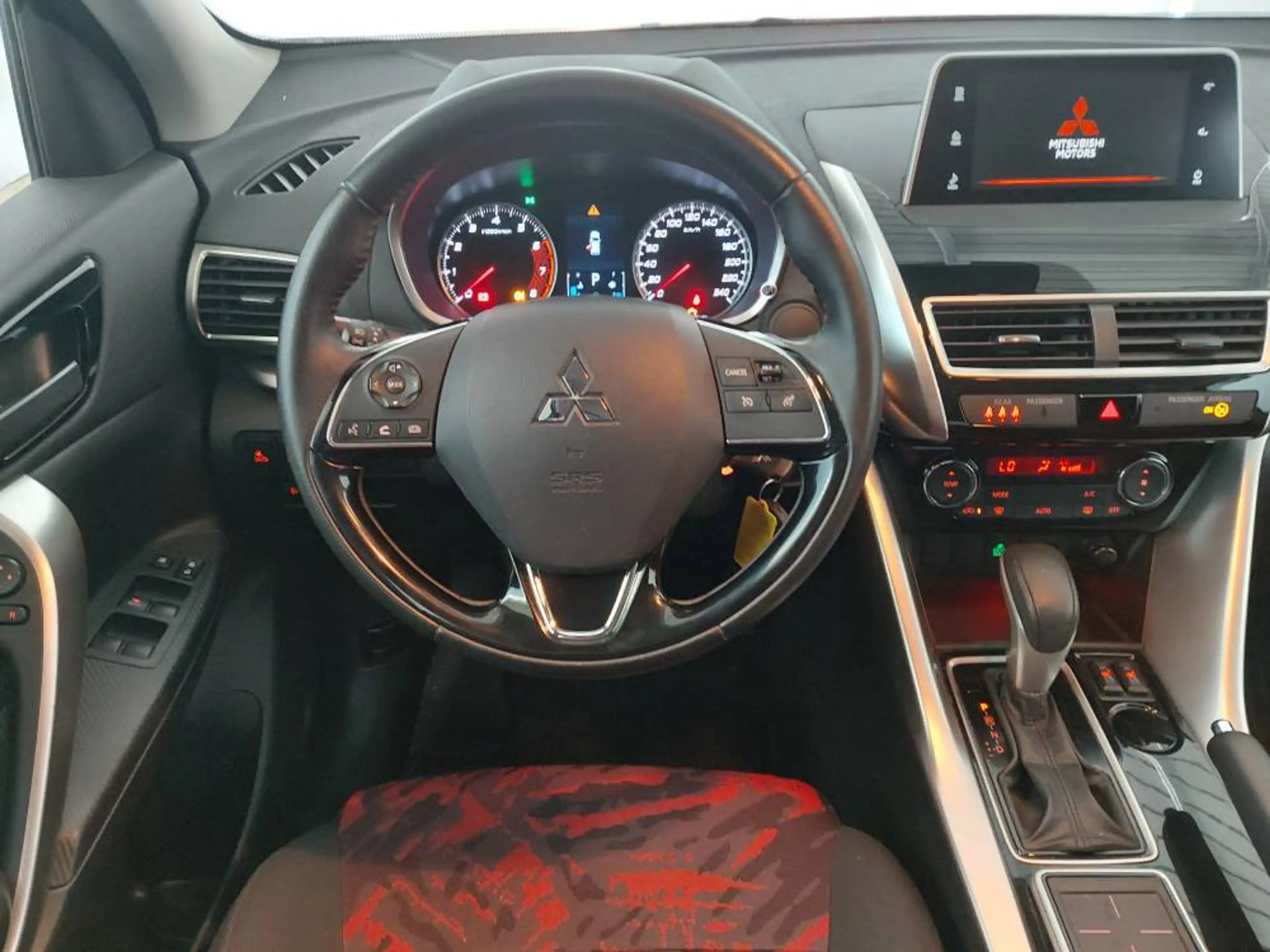 Mitsubishi Eclipse Cr. 2WD Diamant, CVT, Sitz/Scheiben Heitzung, Rück — photo 12