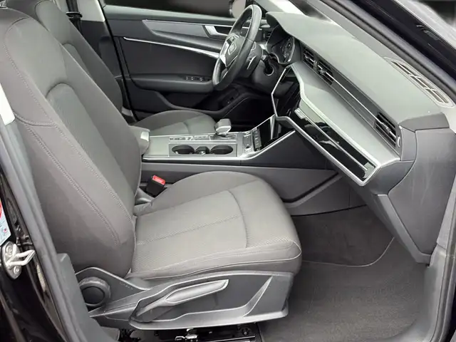 Audi A6 view 14