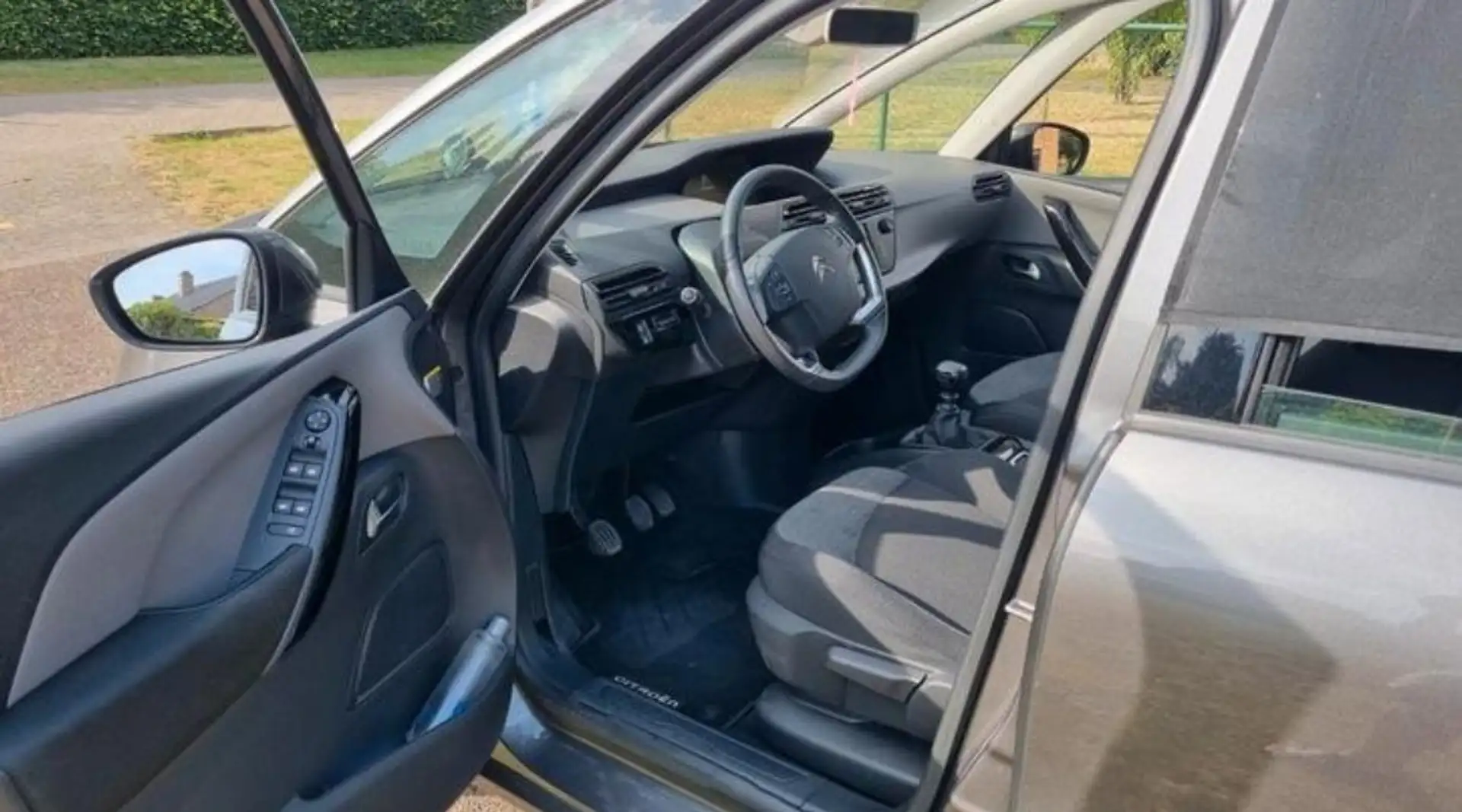 Citroen C4 SpaceTourer PureTech 130 Stop&Start SHINE - 2
