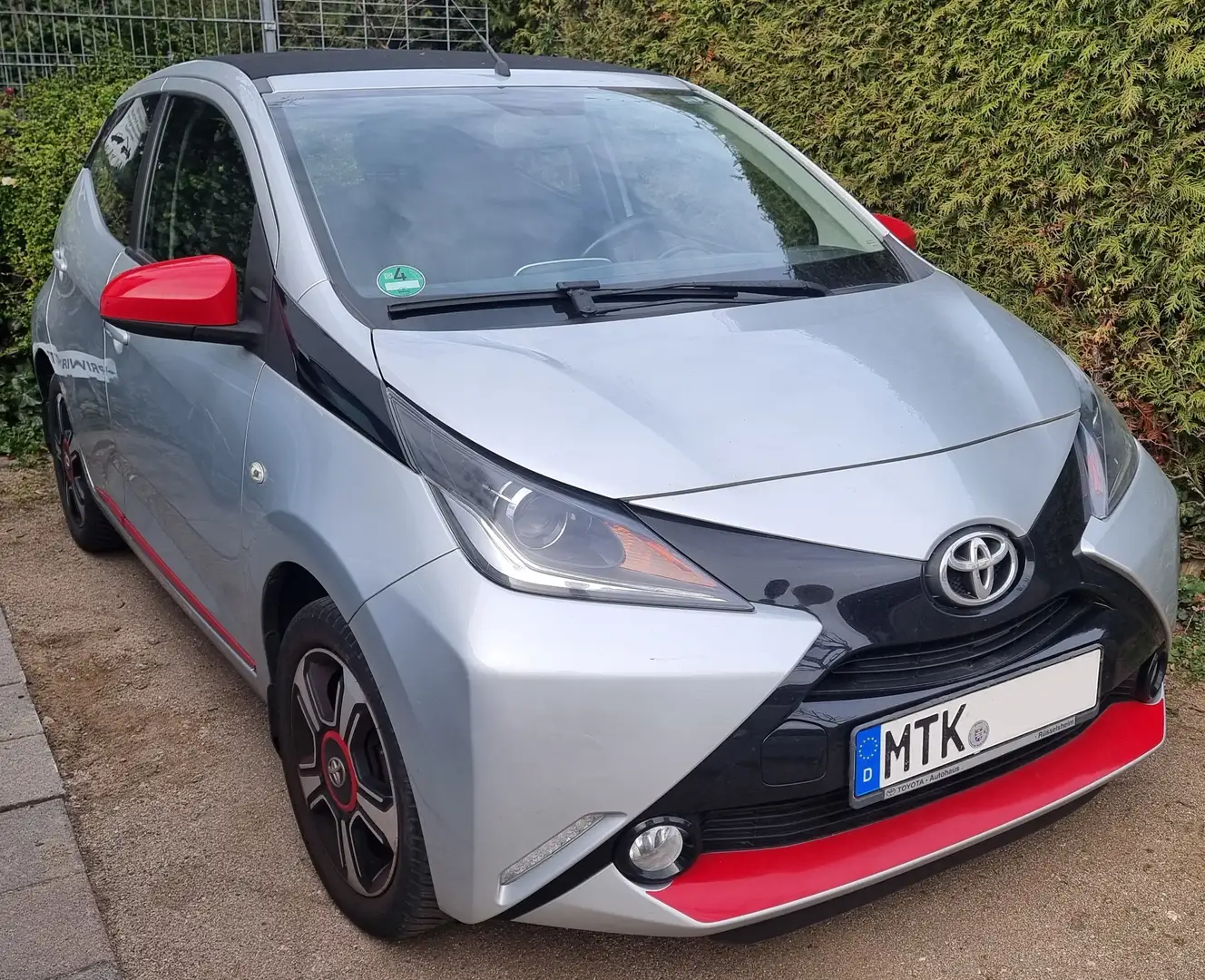 Toyota Aygo Aygo 5-Türer x-wave Silber - 1