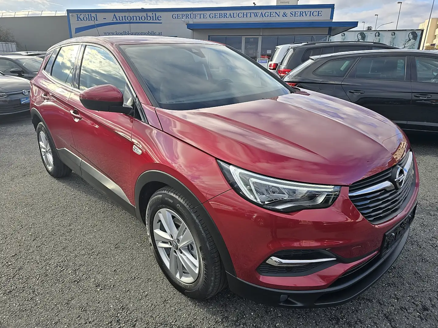 Opel Grandland X 1,2 Turbo Dir. Inj. Business Edition Start/Stop Rouge - 1