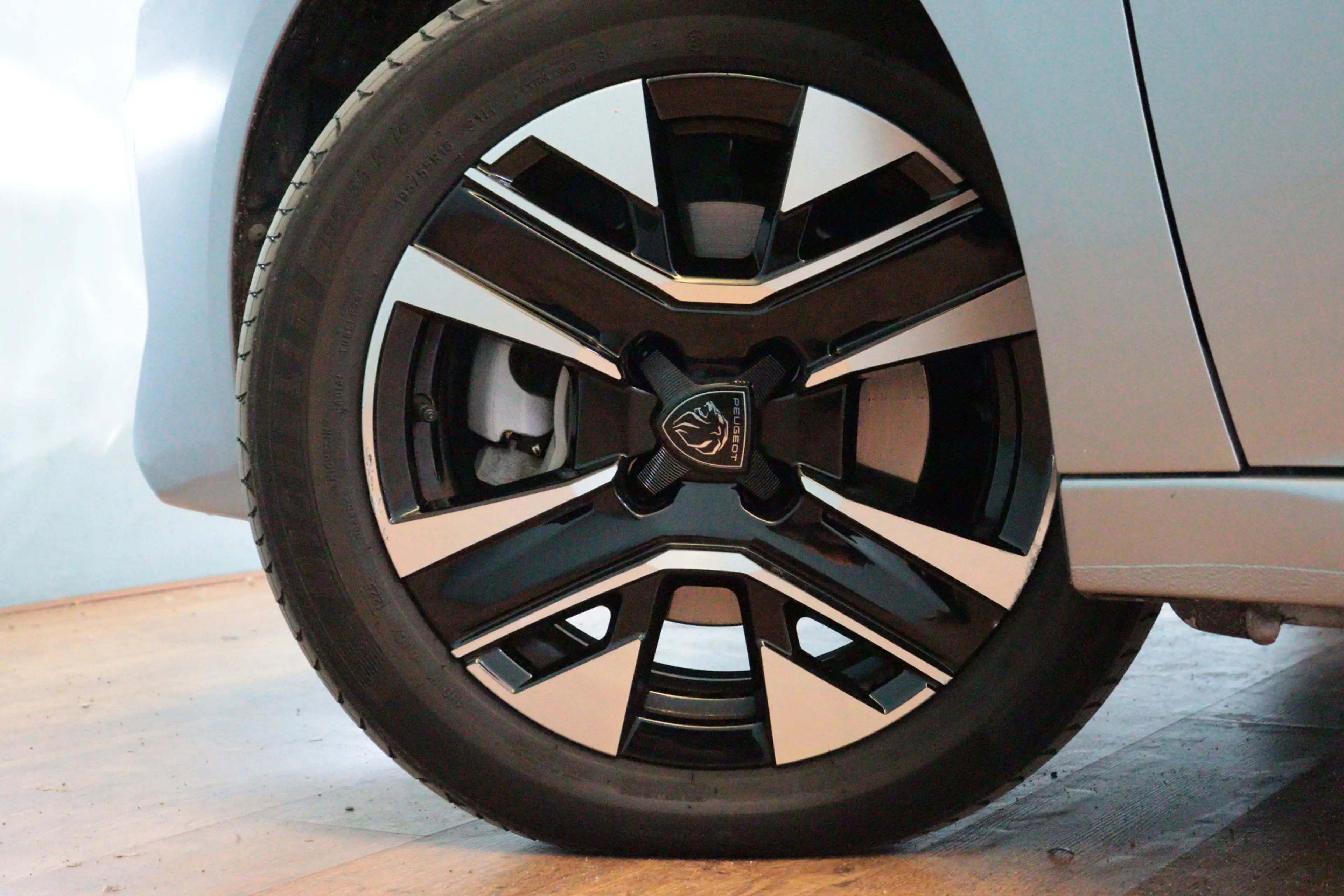 Peugeot e-208 EV Allure 51 kWh | APPCONNECT | PDC V+A | CRUISE | — photo 13