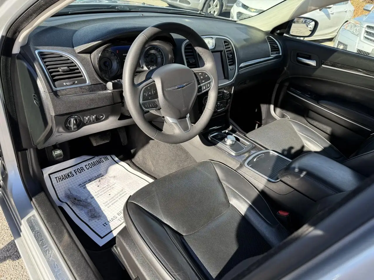 Chrysler 300 снимка Chrysler 300