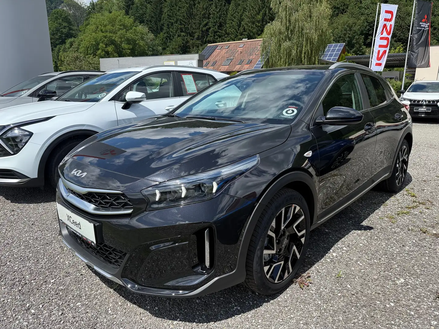 Kia XCeed Xceed 1,5 TGDI GPF Silber + Paket-Style isg Nero - 1