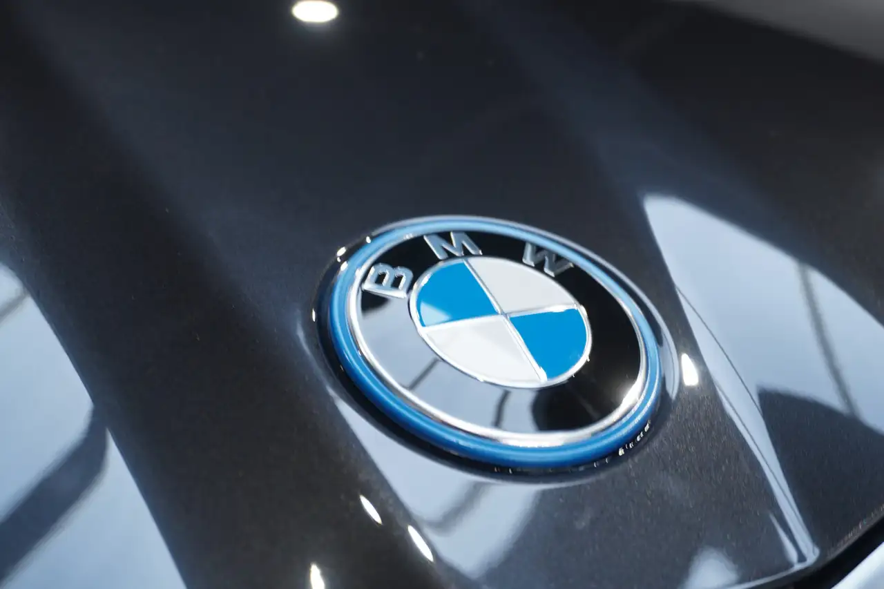 BMW 5 Series 2026 — фото 10