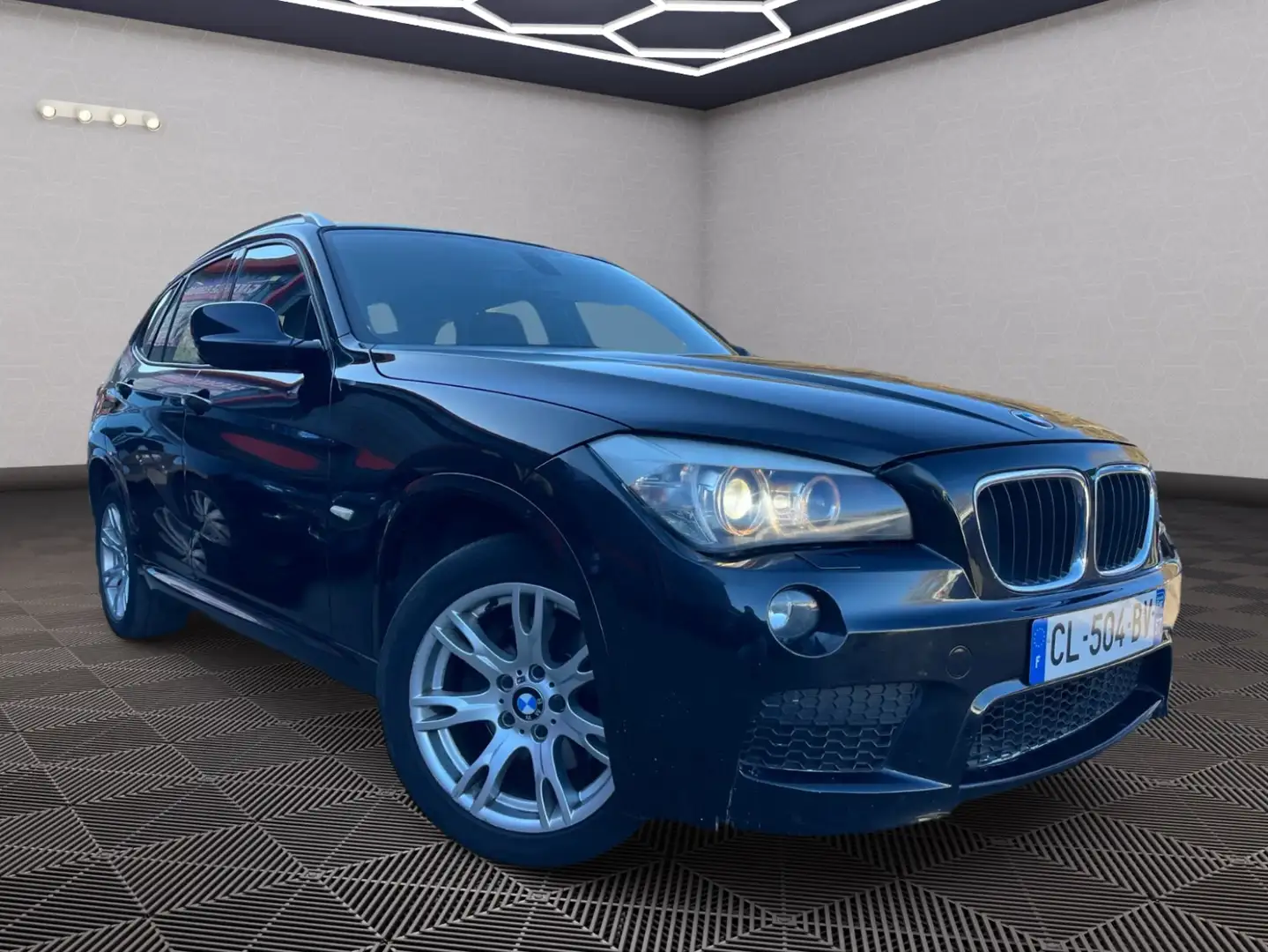 BMW X1 SDRIVE18 Zwart - 2