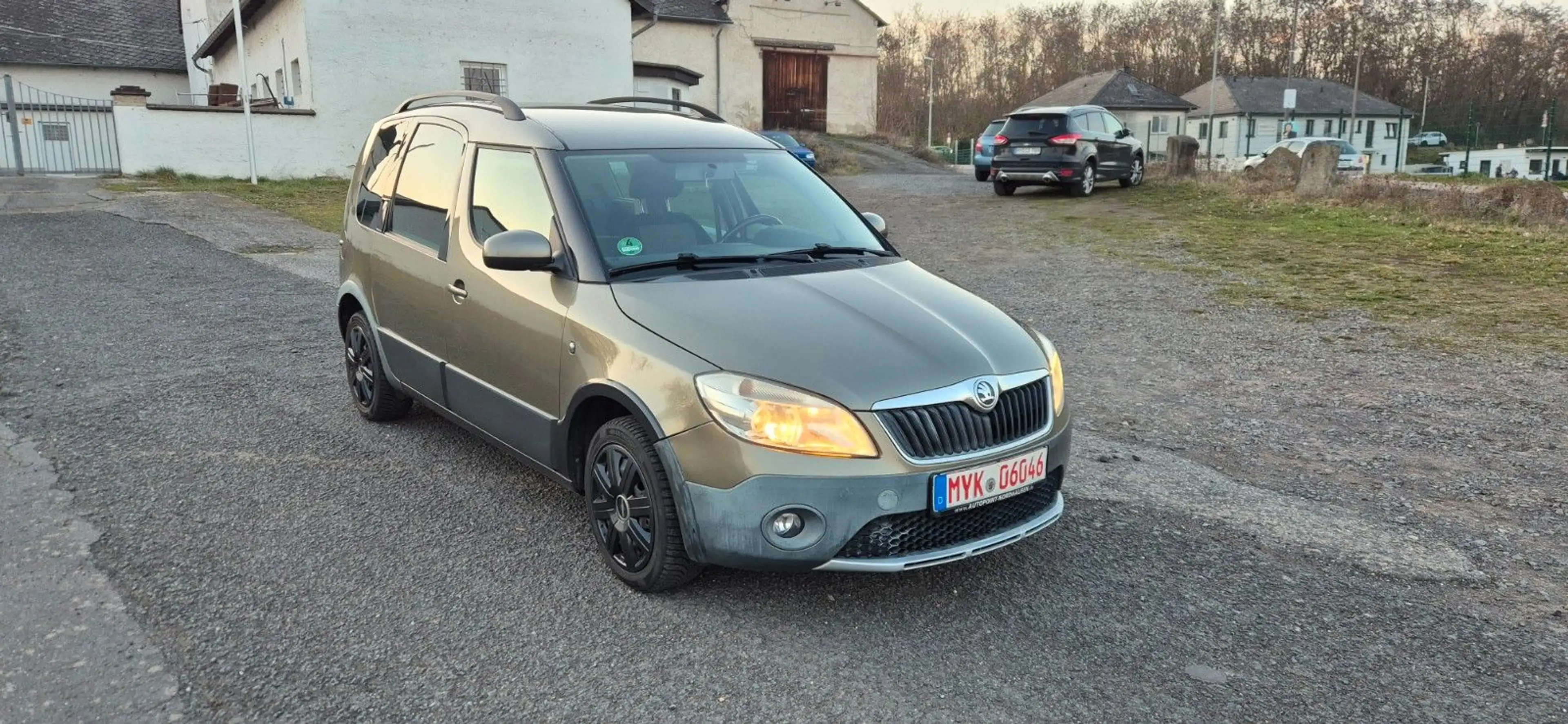 Skoda Roomster 1.6l TDI 66kW Scout Plus Edition — photo 11