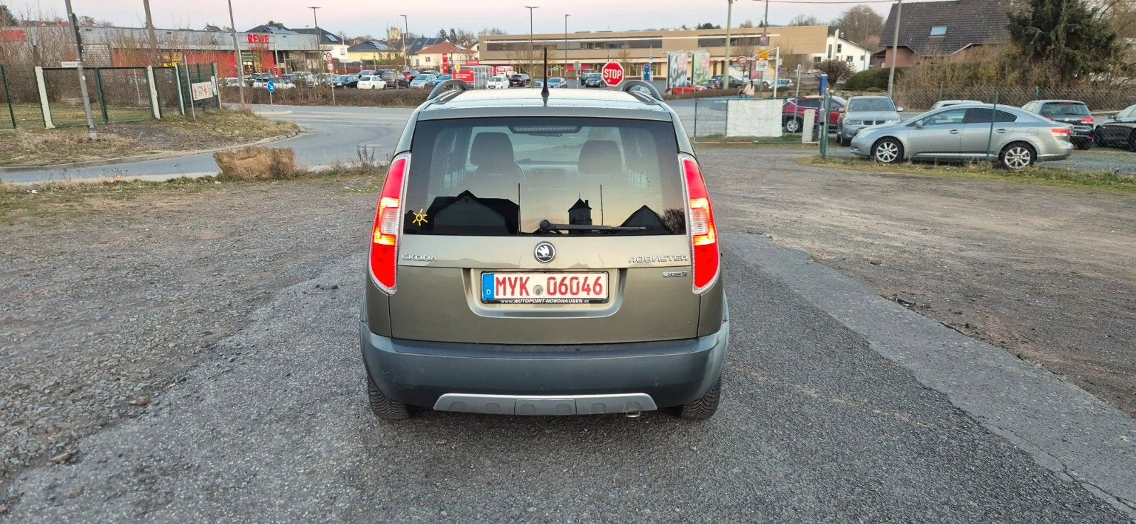 Skoda Roomster 1.6l TDI 66kW Scout Plus Edition — photo 6