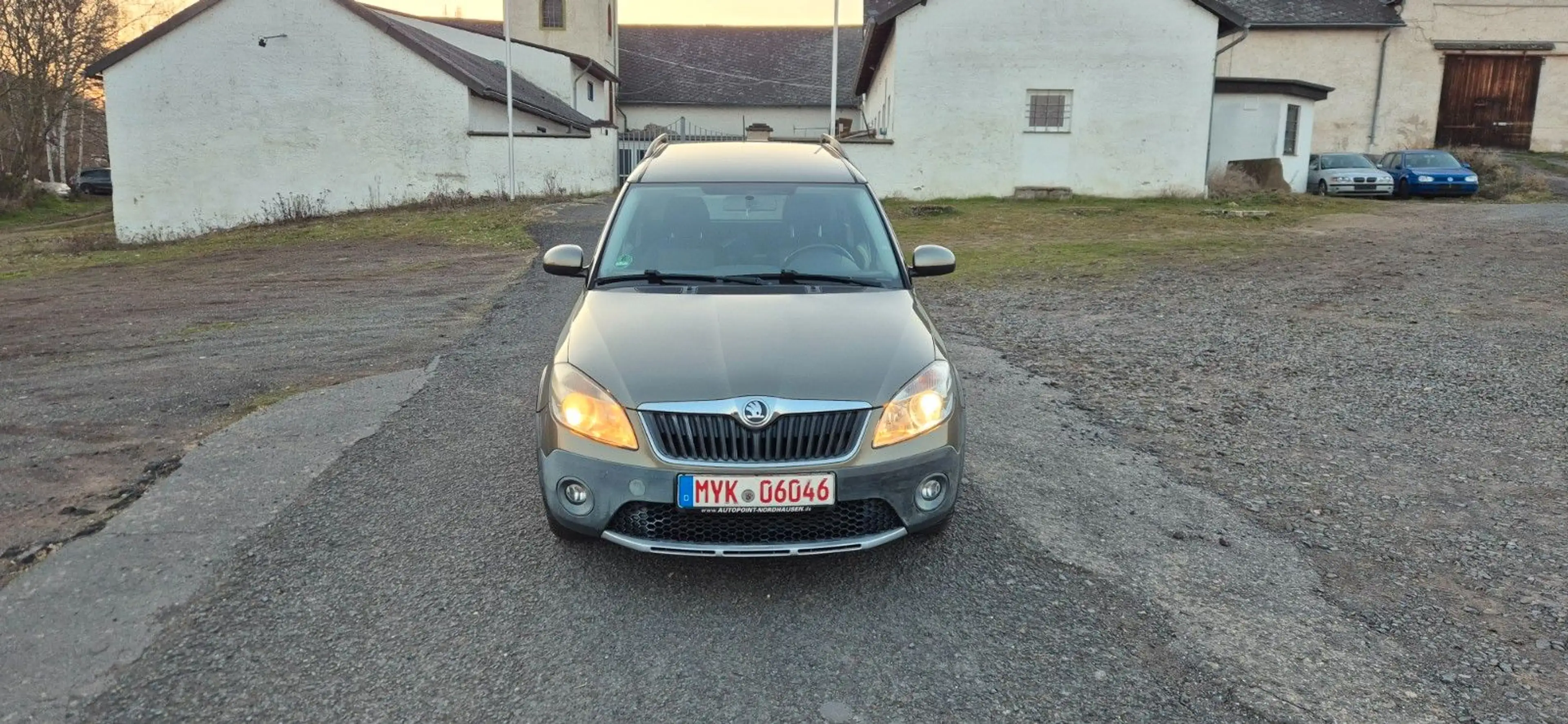 Skoda Roomster 1.6l TDI 66kW Scout Plus Edition — photo 12