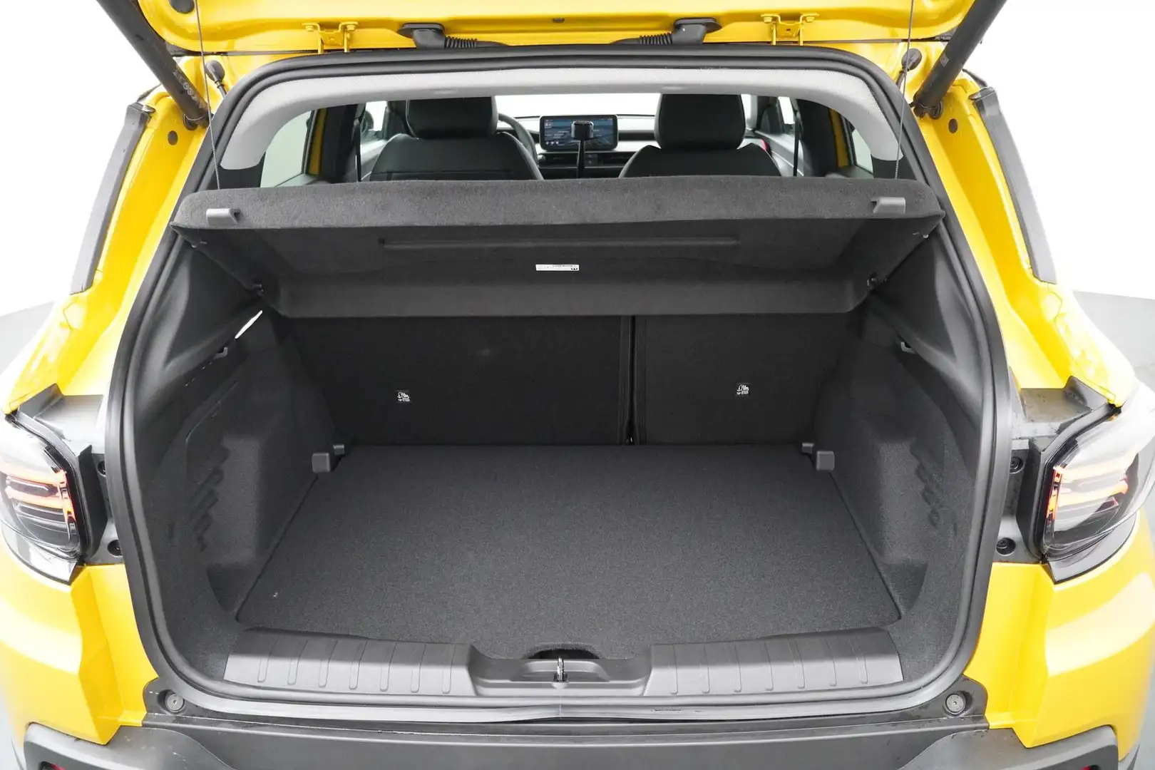Jeep Avenger 1.2 e-Hybrid Summit nu met €2.500, Korting | Navig Geel - 2