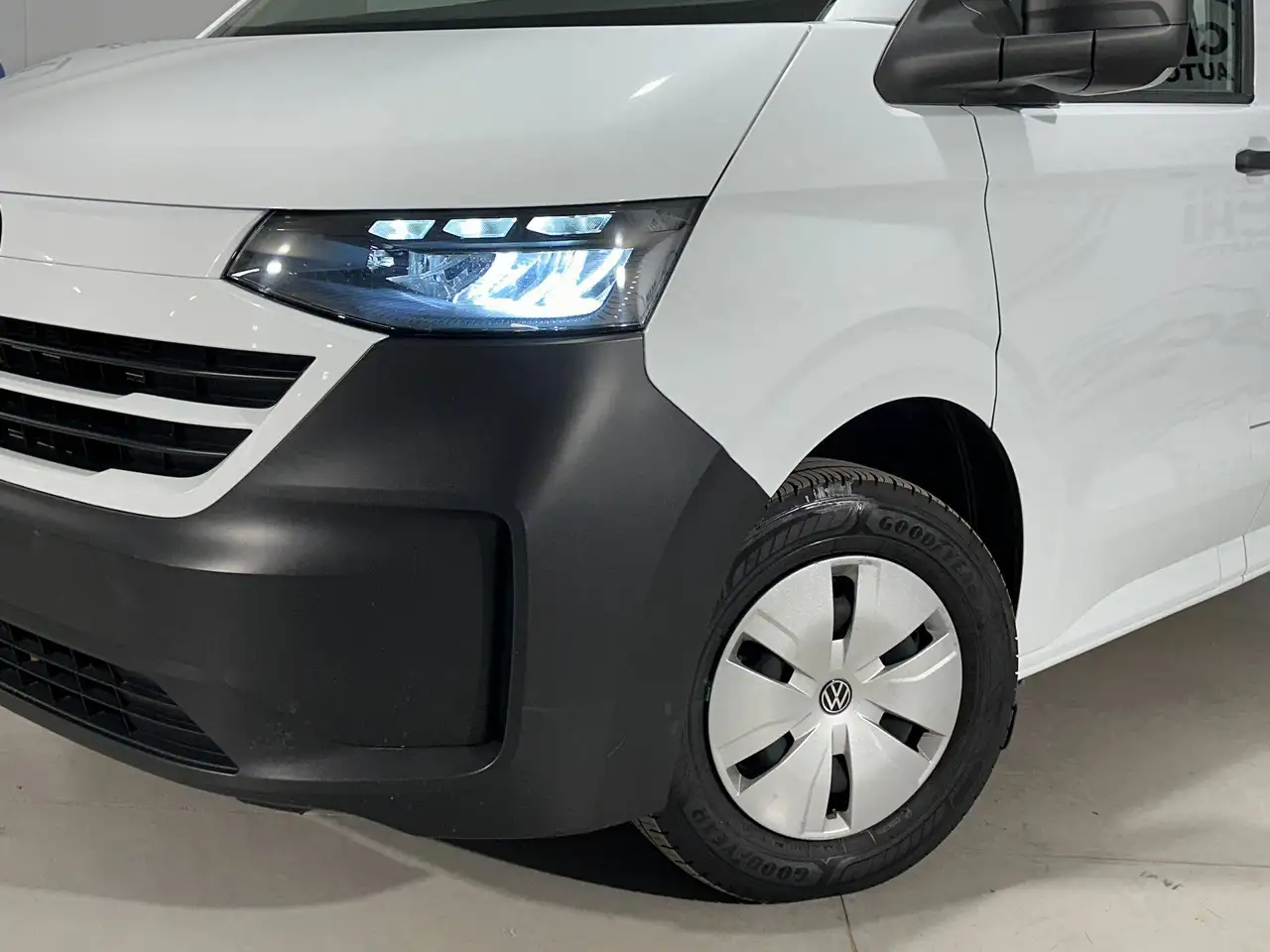 Volkswagen T7 Caravelle 2.0 TDI 150CV LIFE 9P DSG, миниатюра 17