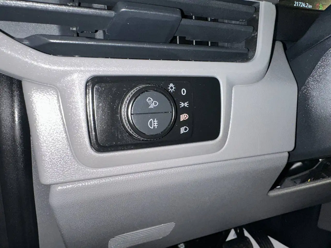 Volkswagen T7 Caravelle 2.0 TDI 150CV LIFE 9P DSG, миниатюра 16