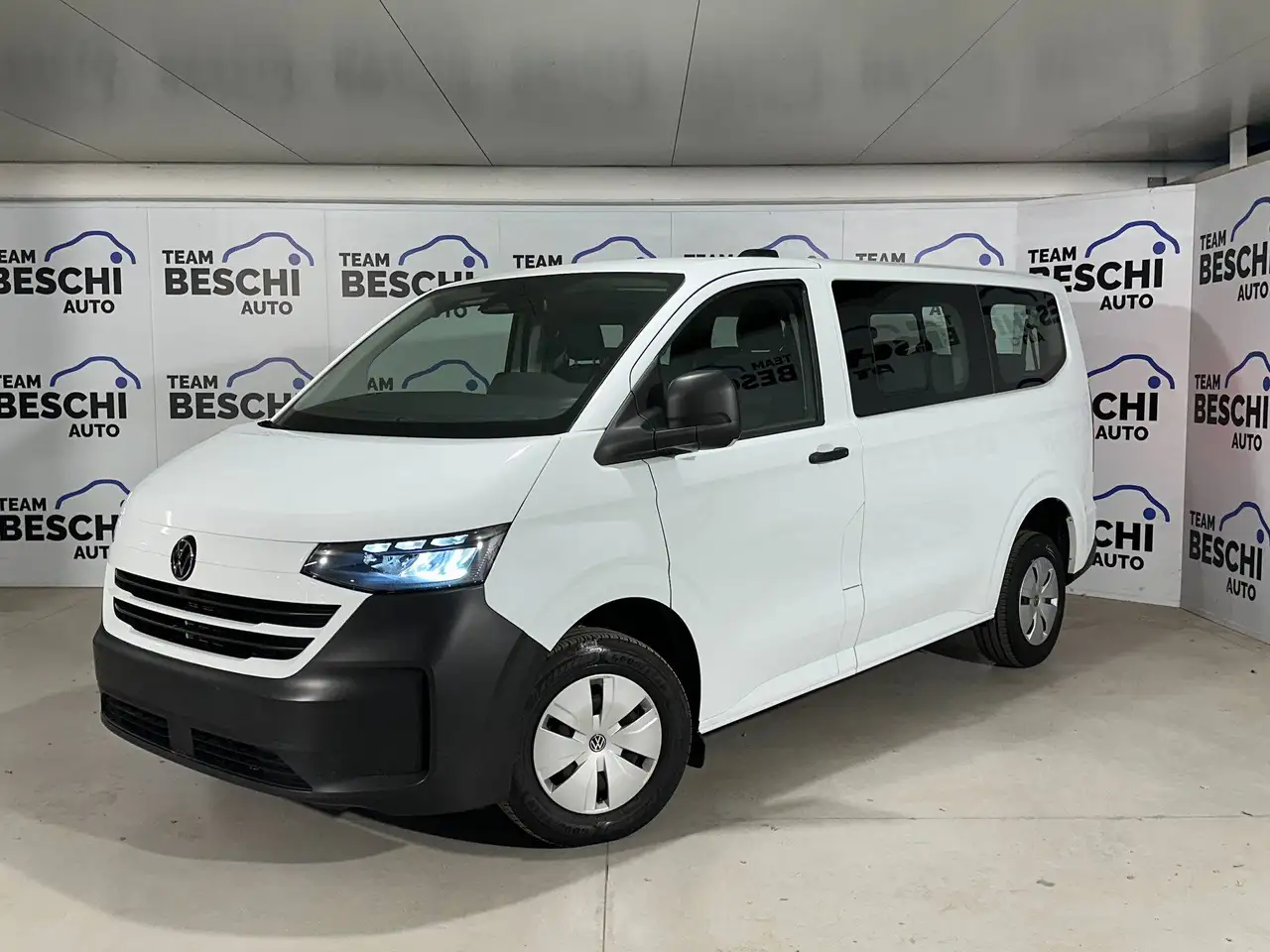 Volkswagen T7 Caravelle 2.0 TDI 150CV LIFE 9P DSG