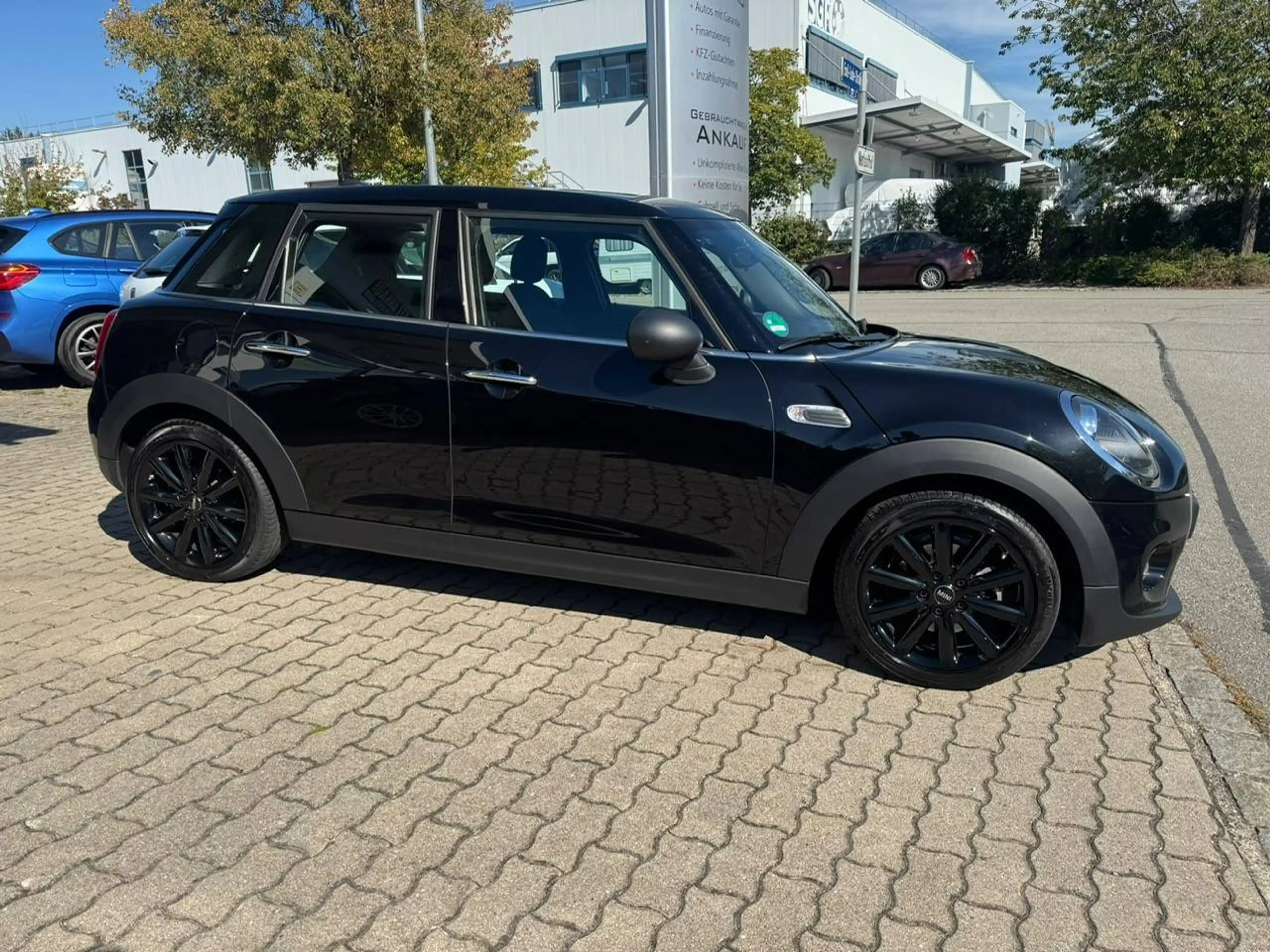 MINI One One Blackyard--22.000KM--Mini Scheckheftgepflegt- — photo 4