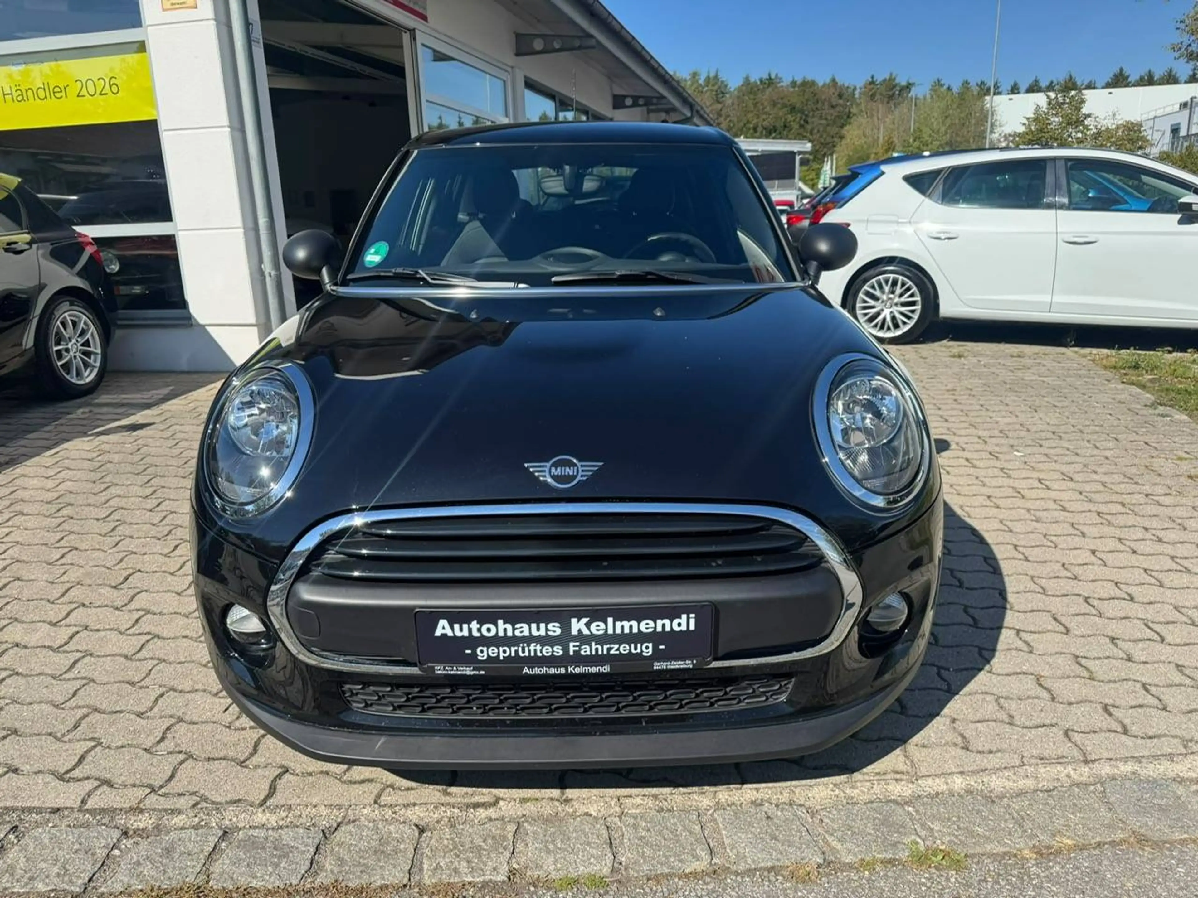 MINI One One Blackyard--22.000KM--Mini Scheckheftgepflegt- — photo 2